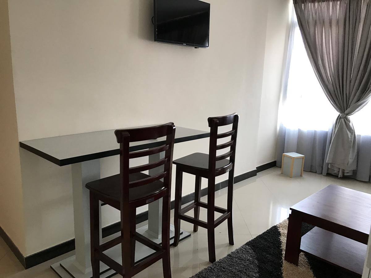 Afro Addis Hotel Apartment Екстер'єр фото