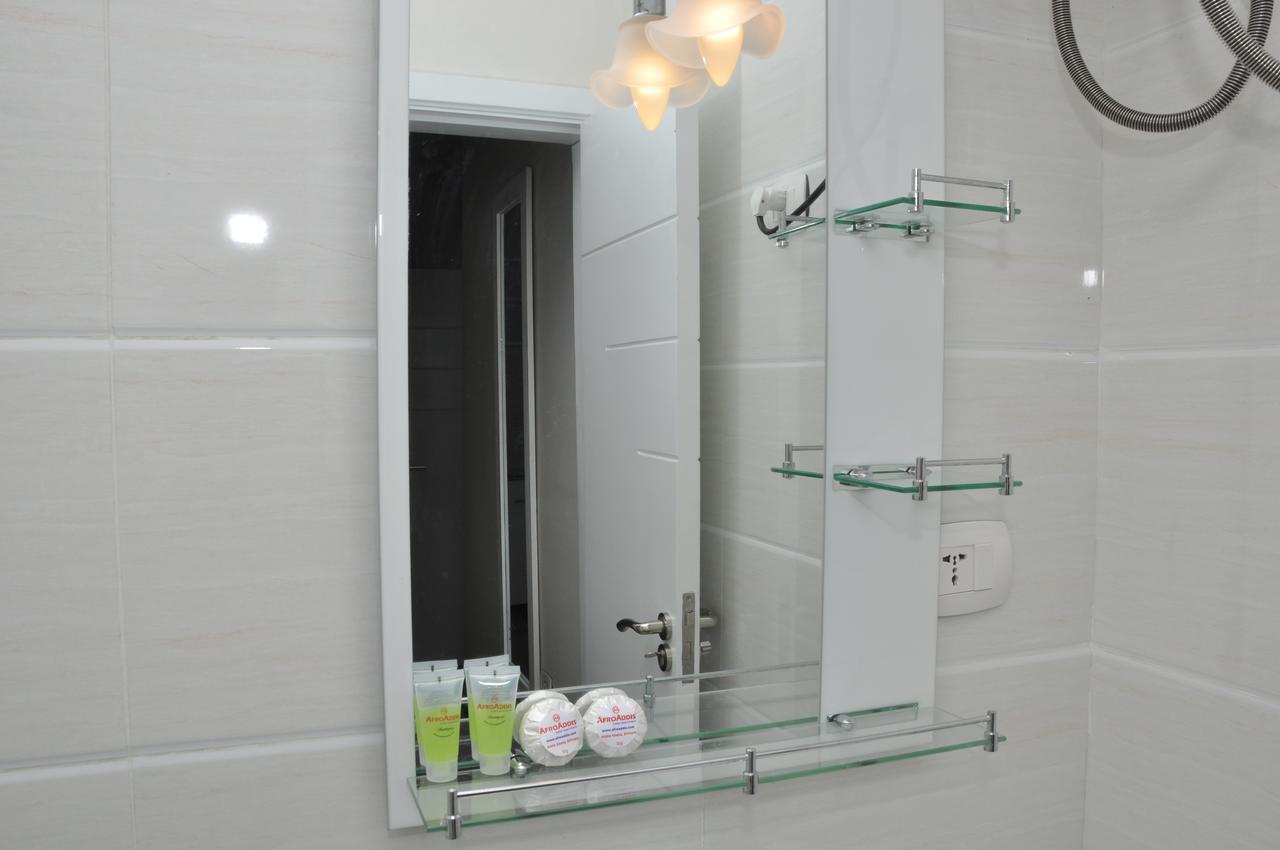 Afro Addis Hotel Apartment Екстер'єр фото