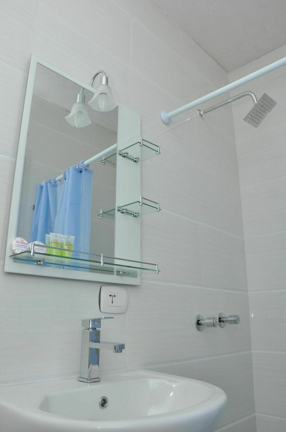 Afro Addis Hotel Apartment Екстер'єр фото