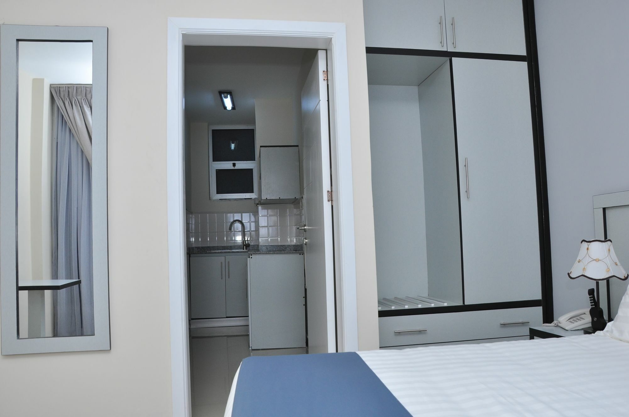 Afro Addis Hotel Apartment Екстер'єр фото