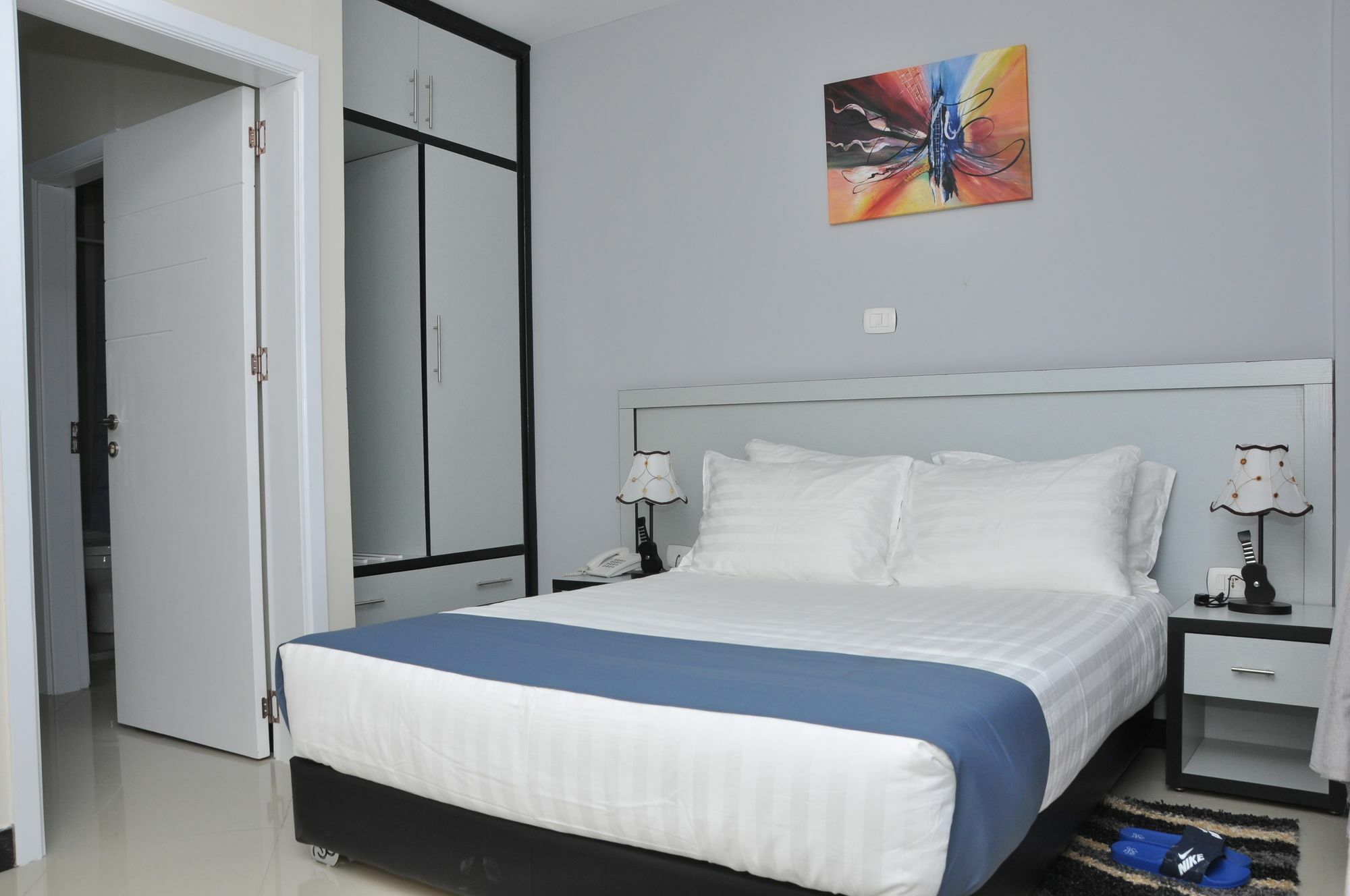 Afro Addis Hotel Apartment Екстер'єр фото